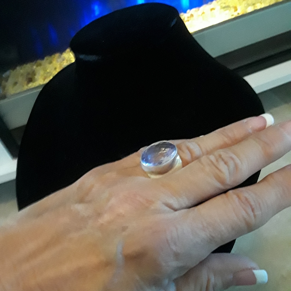 ring - Picture 4 of 4